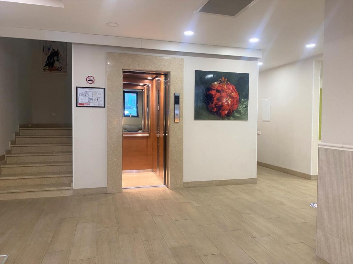 Garnet Hotel 4*