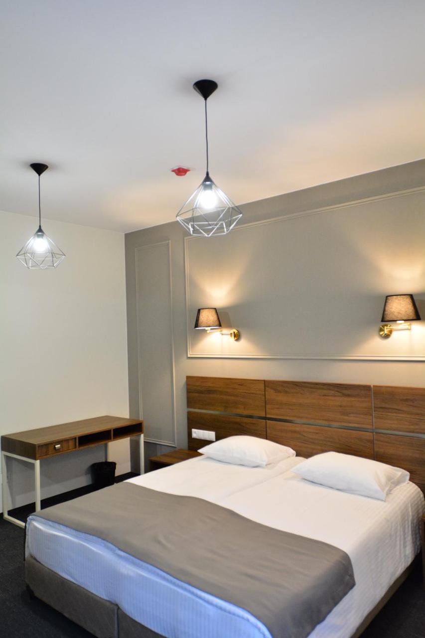 Garnet Hotel 4*