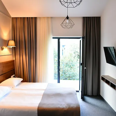 Hotel Garnet Tbilisi Exterior photo